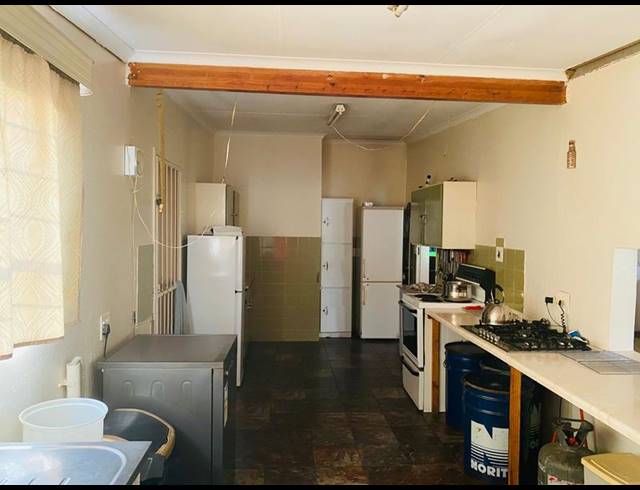 3 BEDROOM HOUSE FOR SALE IN ESTHER PARK